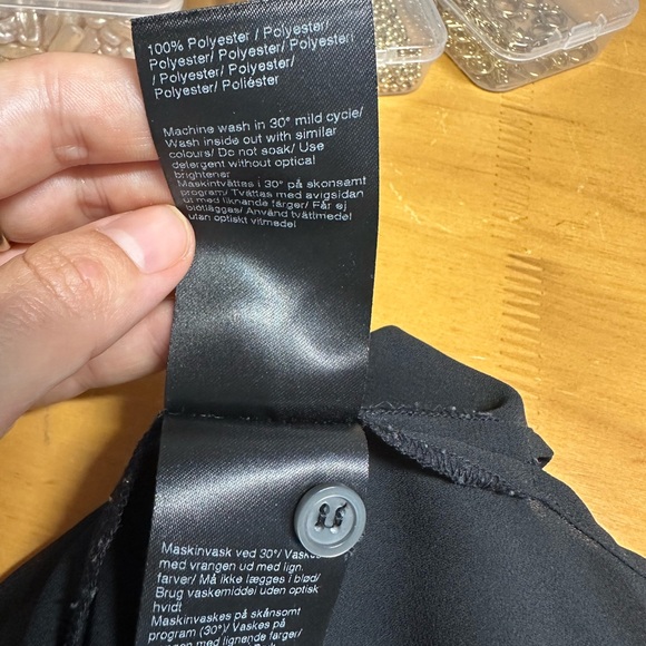 Filippa K V-neck chiffon pull on blouse - Picture 7 of 7